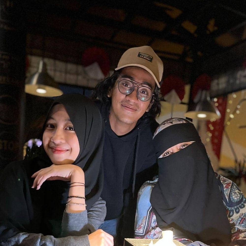 potret Pipik Dian Irawati dan buah hati (instagram.com/_ummi_pipik_)