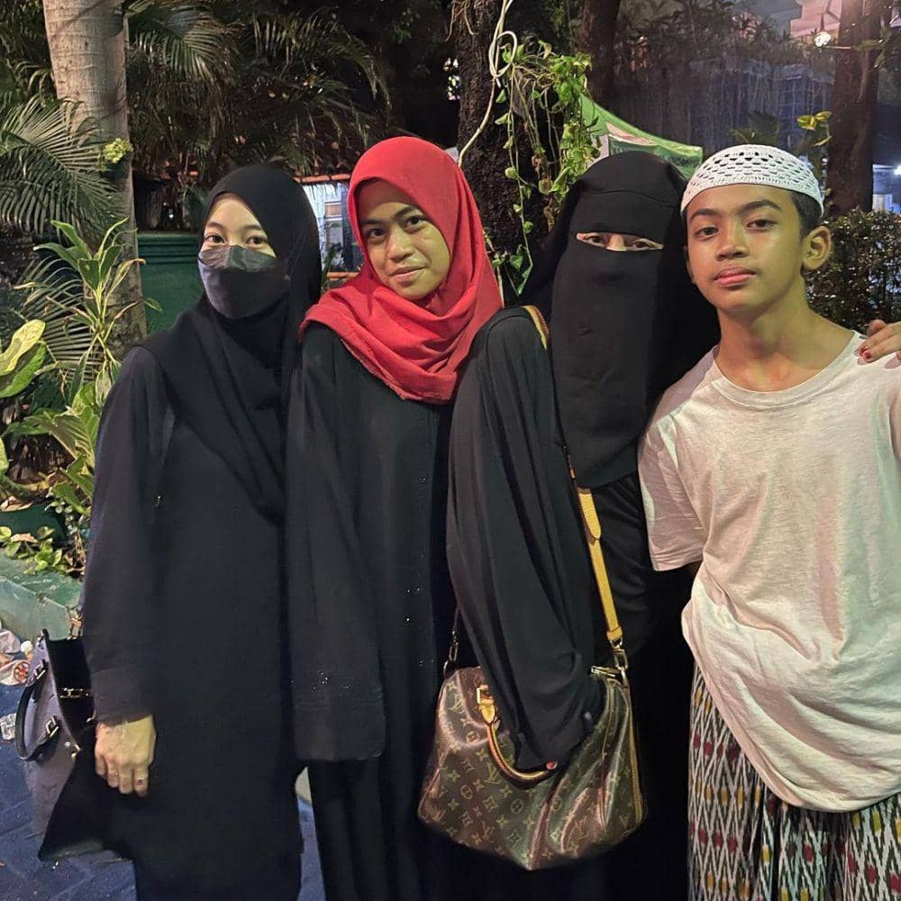 potret Pipik Dian Irawati dan buah hati (instagram.com/_ummi_pipik_)