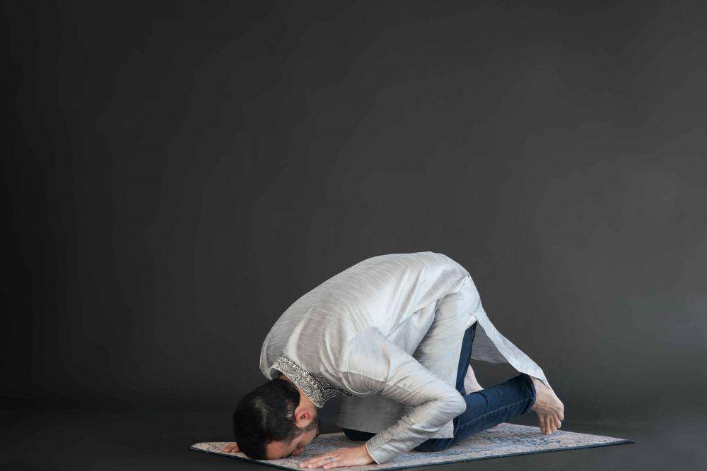 ilustrasi melaksanakan salat duha (pexels.com/RODNAE Productions)