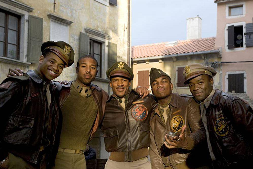 Michael B. Jordan (dua dari kiri) dalam film Red Tails (dok. Lucasfilm Ltd./Red Tails)