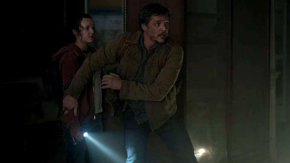 Bella Ramsey dan Pedro Pascal dalam serial The Last of Us (dok. HBO/The Last of Us)