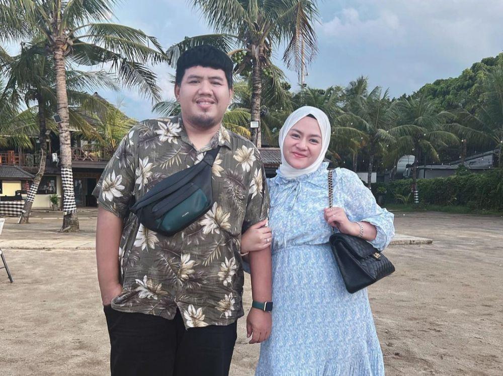 Mantan Daus Mini, 10 Potret Yunita dan Suami yang Jarang Disorot Media