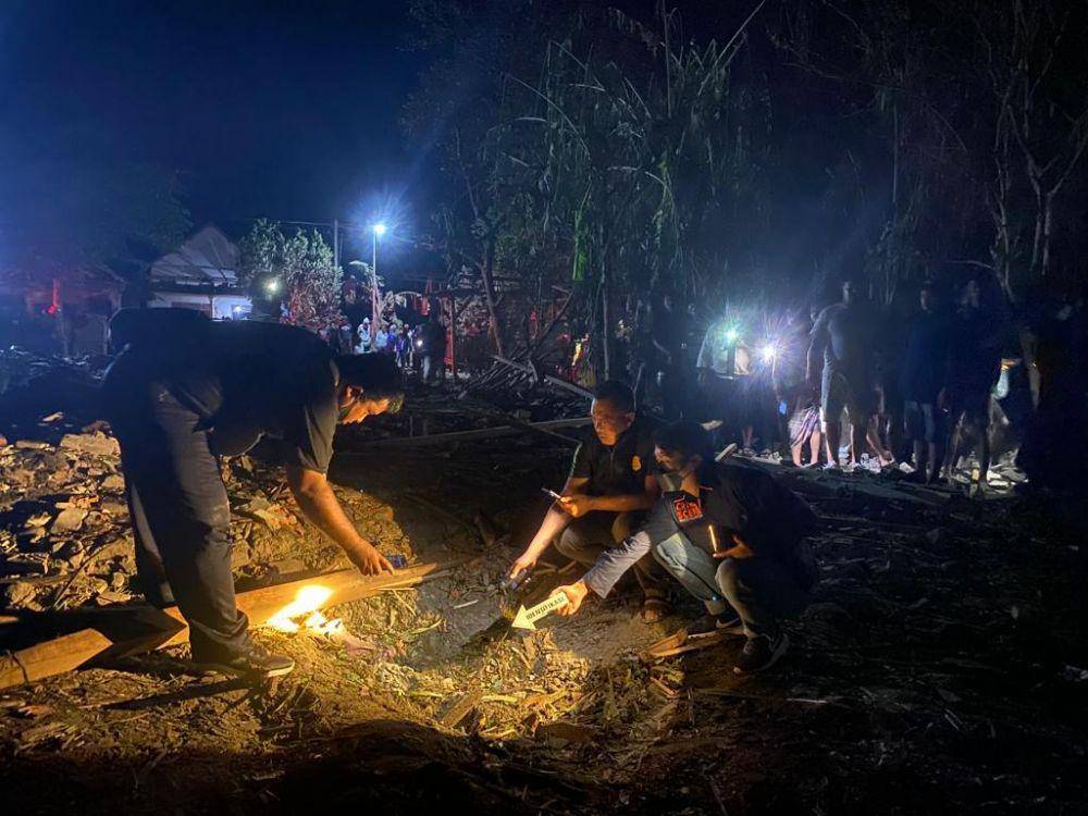 Kerusakan yang disebabkan ledakan petasan di Blitar. IDN Times/ istimewa