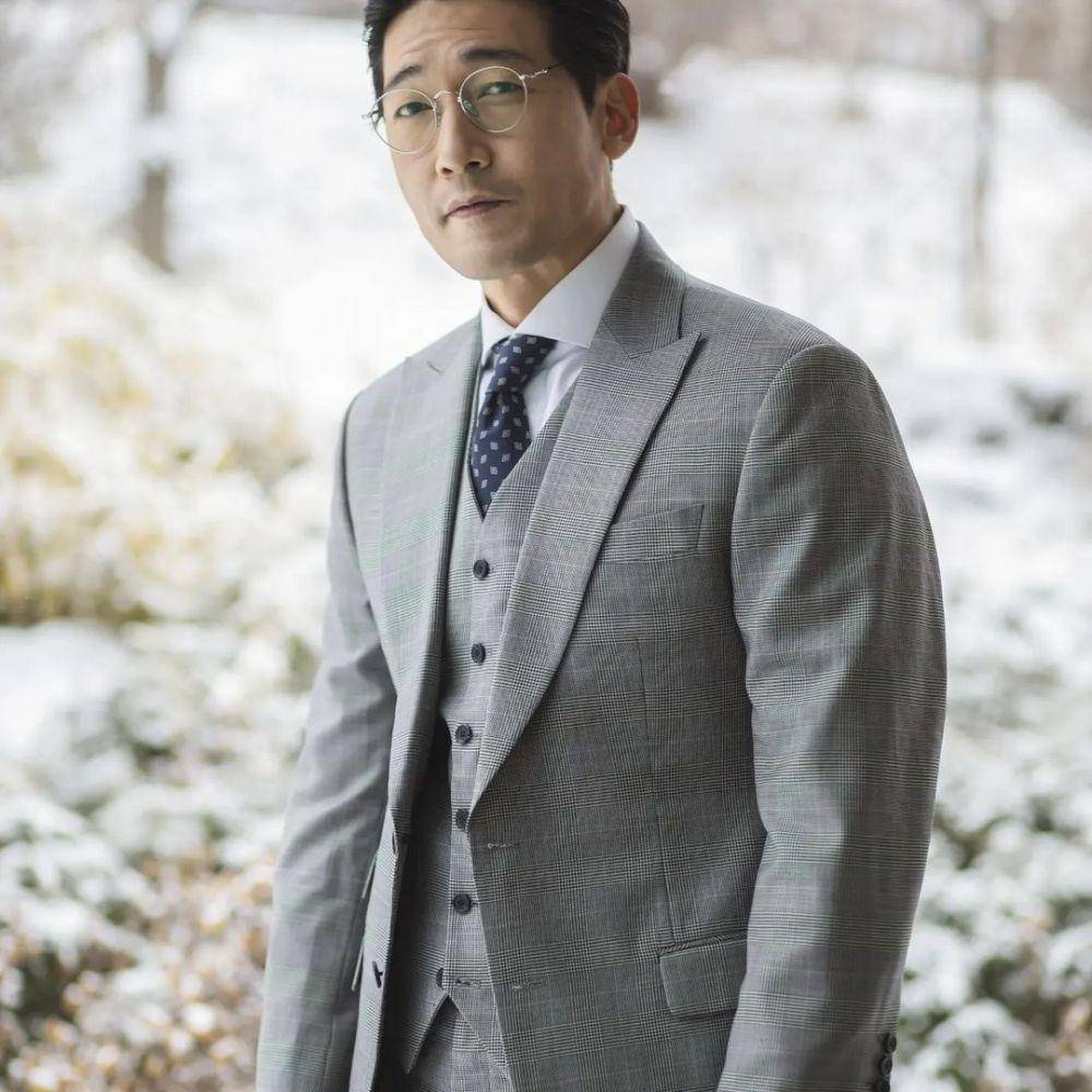 Kong Jung Hwan (instagram.com/cool_guykong)