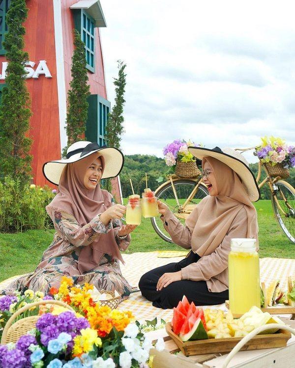 La Li Sa Farmer's Village: Lokasi, Tiket, dan Daya Tarik