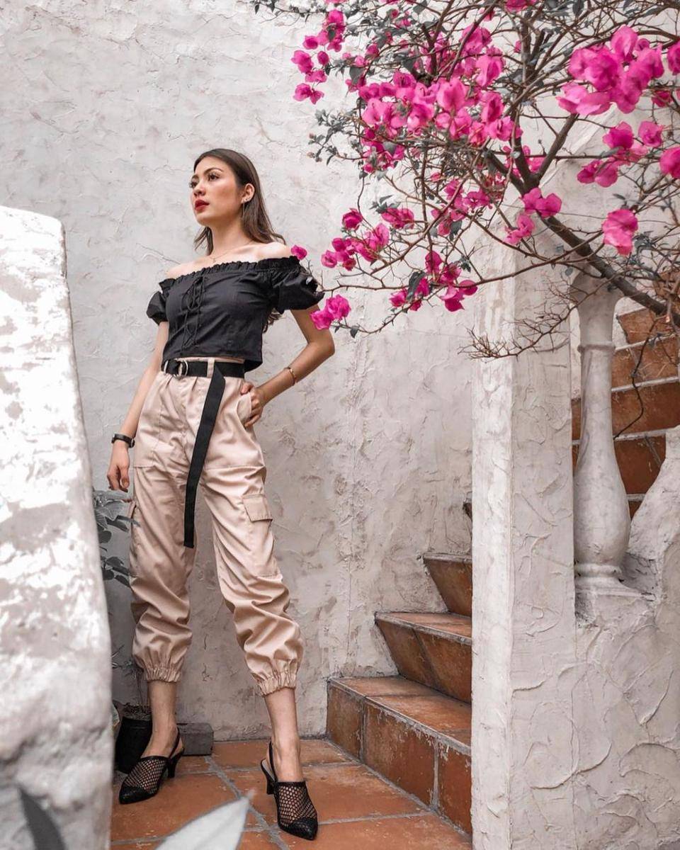 outfit hangout ala Haviza Devi Anjani (instagram.com/havizadevianjani)