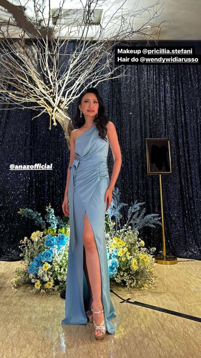 gaya artis di resepsi Ayu Maulida (instagram.com/artikasaridevi)