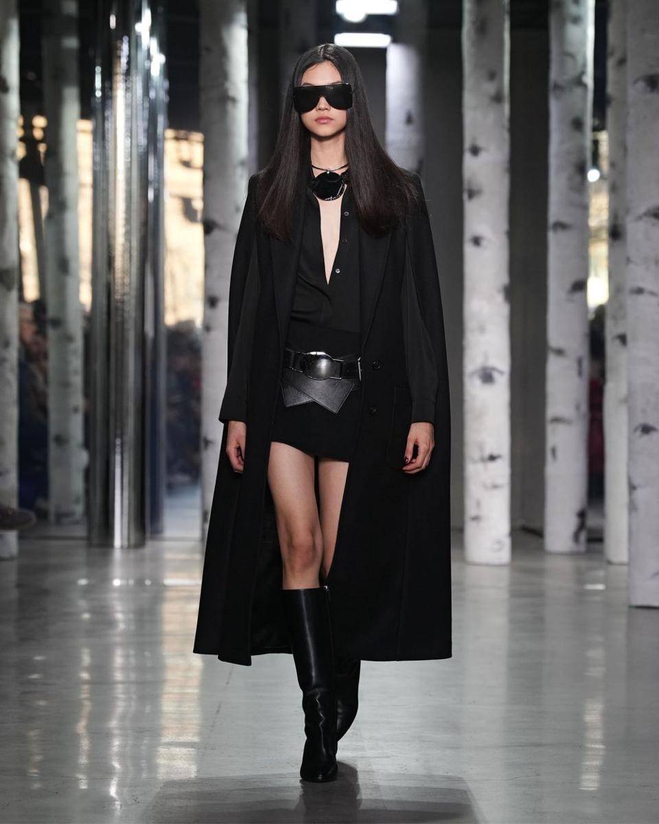 Michael Kors Collection Fall/Winter 2023 runway show tampilkan koleksi busana bertema Ubran Bohemian. (Dok. Michael Kors)