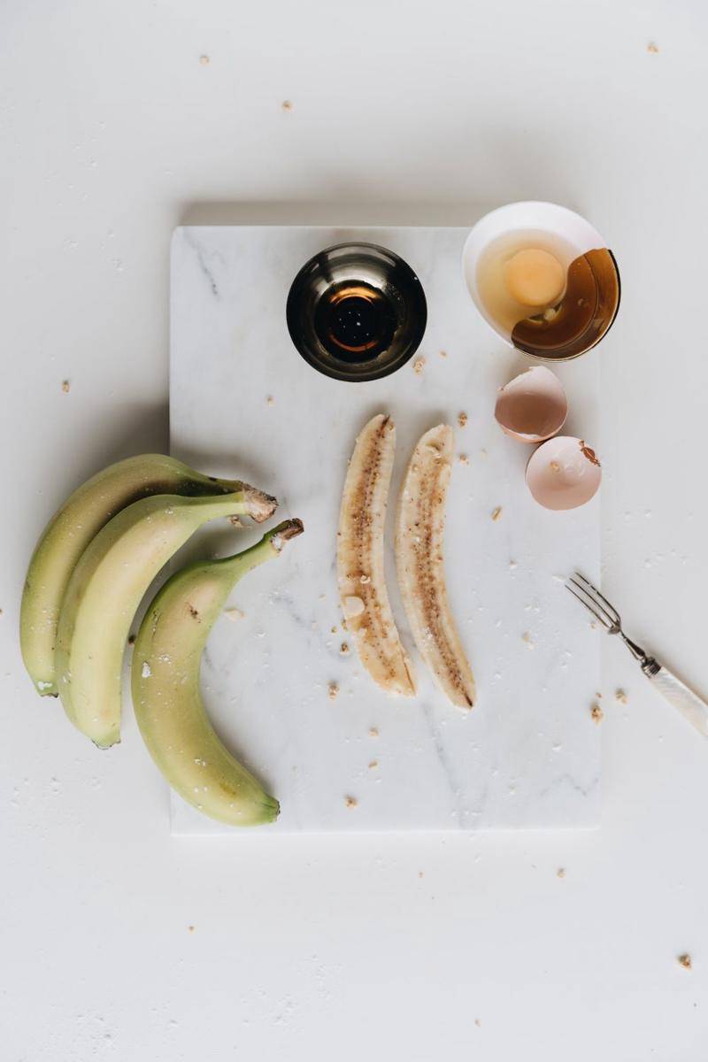 ilustrasi bahan pancake pisang (pexels.com/alleksana)