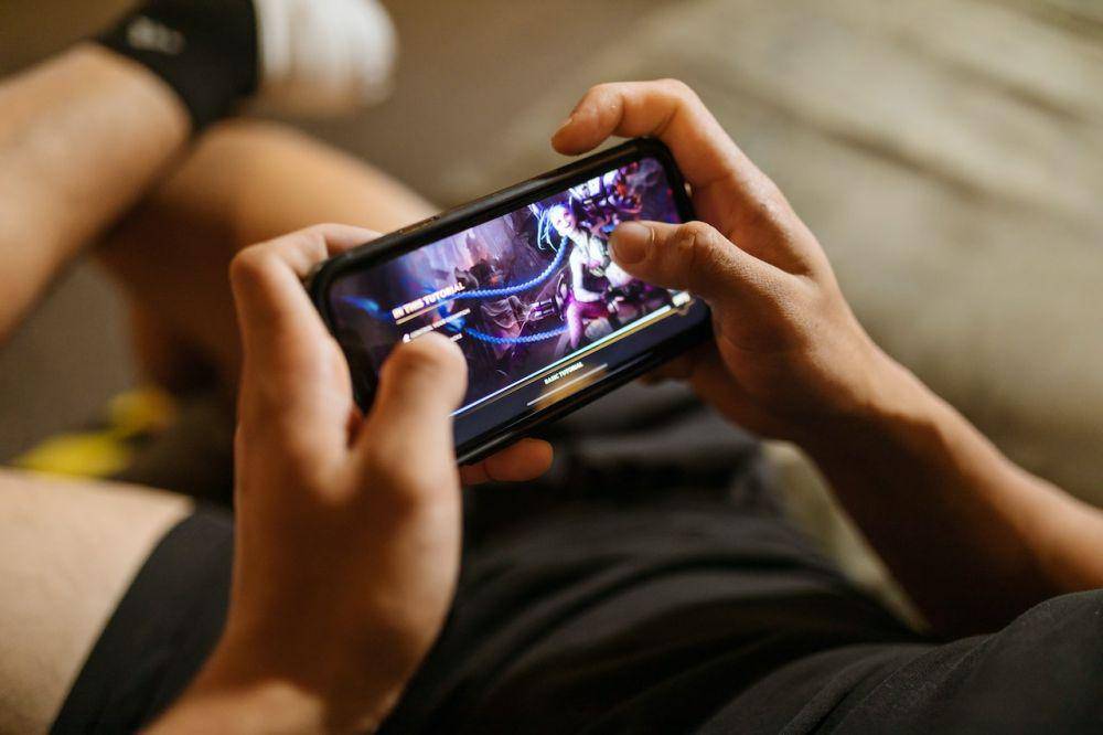 Ilustrasi main game (pexels.com/RODNAE Productions)
