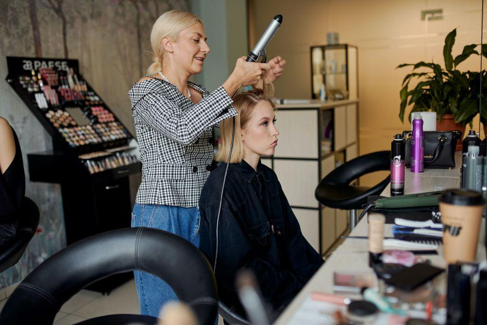 5 Cara Pakai Catokan agar Tidak Merusak Rambut!