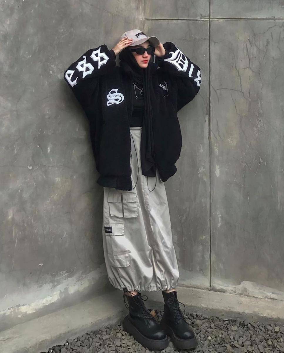 Style hijab boyish (instagram.com/tiasantika09)