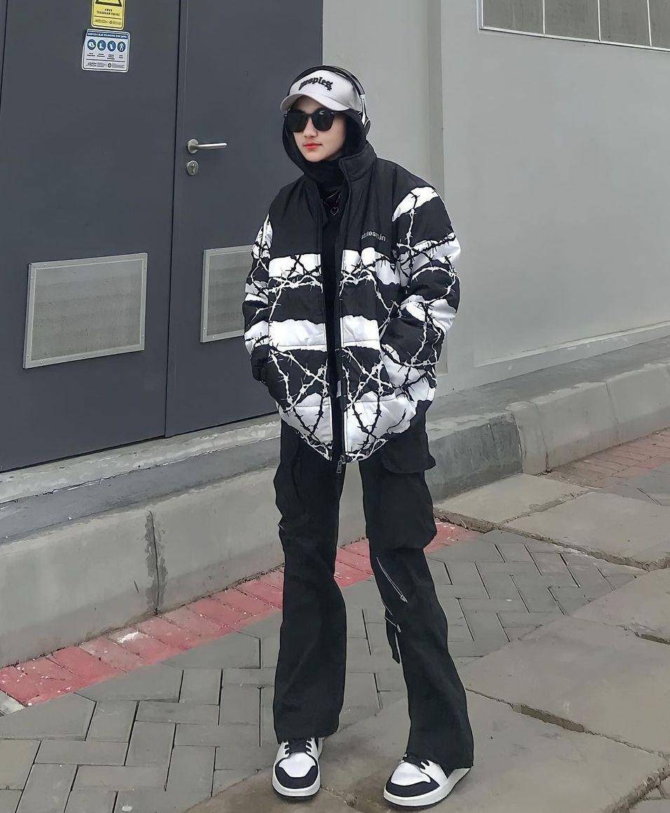 Style hijab boyish (instagram.com/tiasantika09)