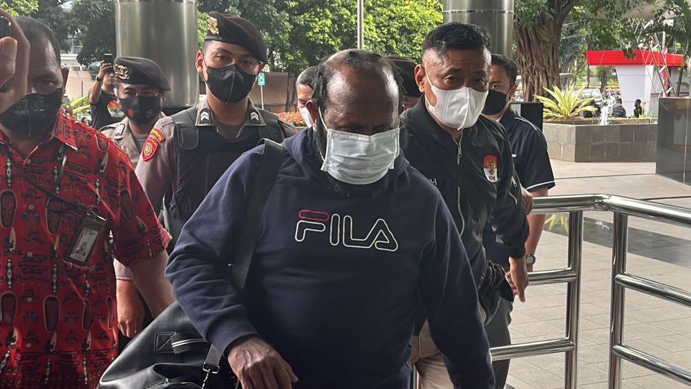 Bupati Mamberamo Tengah Sempat Buron, KPK Dalam Peran KKB