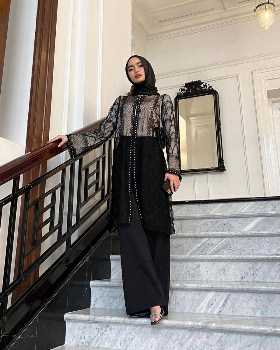 Baju kondangan simple. (instagram.com/sashfir)