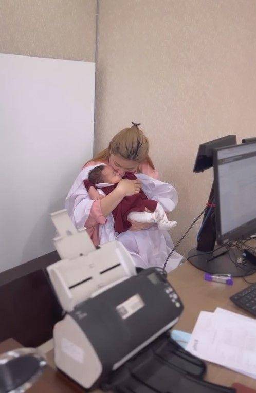 baby Zefanya bikin paspor (Instagram.com/felicyangelista_)