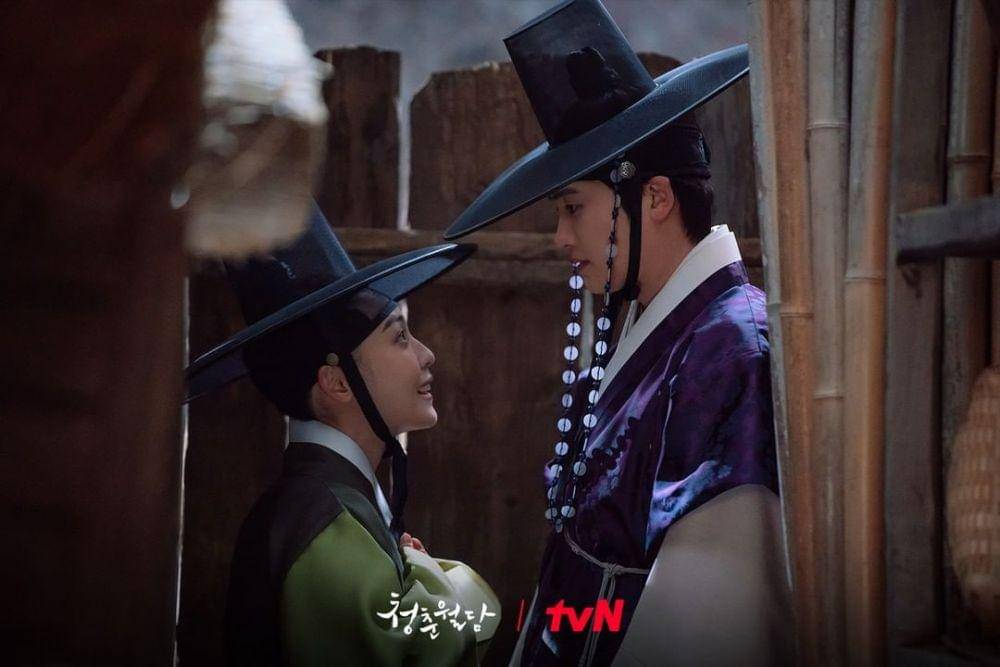 Park Hyung Sik dan Jeon So Nee di Our Blooming Youth (instagram.com/tvn_drama)