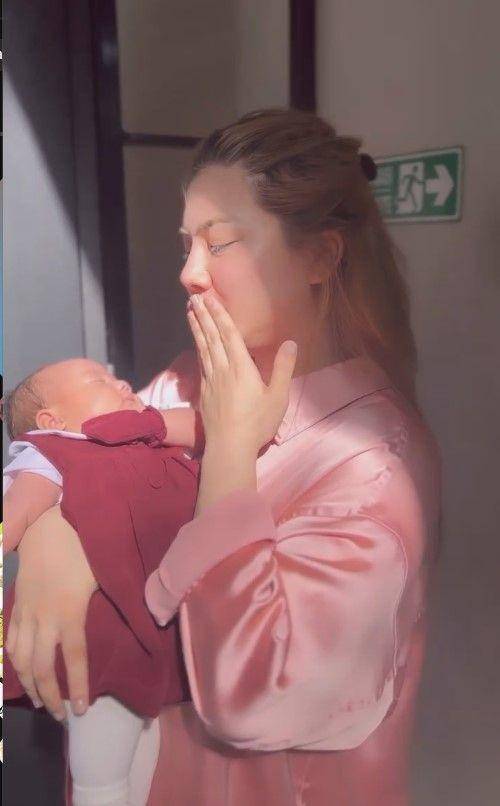 baby Zefanya bikin paspor (Instagram.com/felicyangelista_)