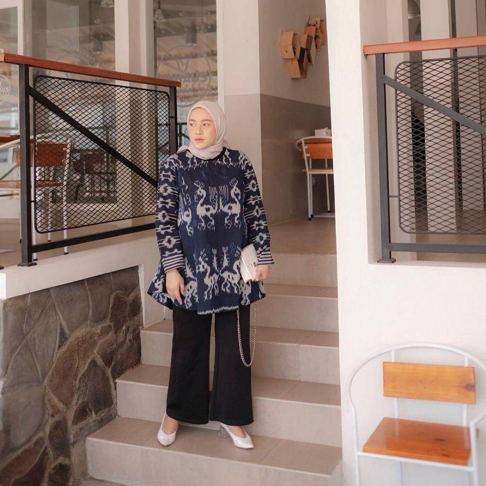 Baju kondangan simple. (instagram.com/ashryrrabani)