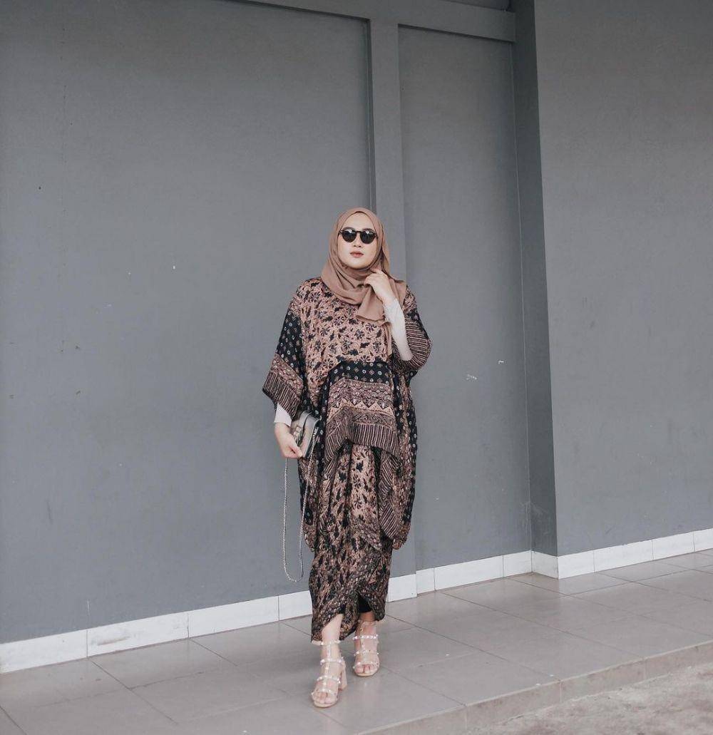 Baju kondangan simple. (instagram.com/ashryrrabani)