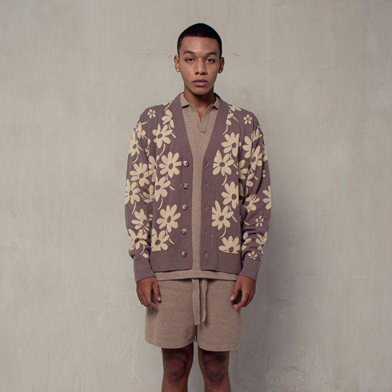 ilustrasi cardigan (tokopedia.com)