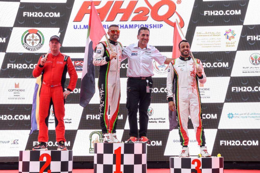 Jonas Andersson (kiri) pembalap F1H2O asal Swedia (f1h2o.com/Aek Rejs)