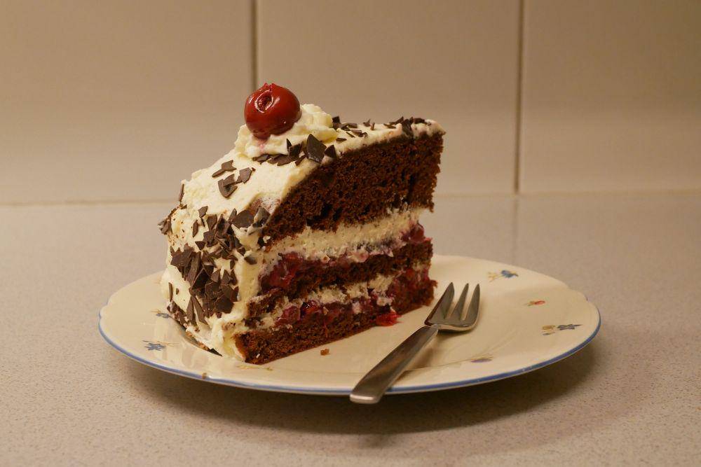 ilustrasi black forest cake (pixabay.com/SirBuvex)