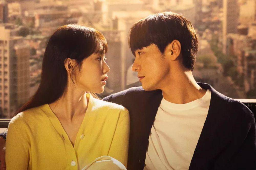 Lee Sung Kyung dan Kim Young Kwang di Call It Love (instagram.com/disneypluskr)