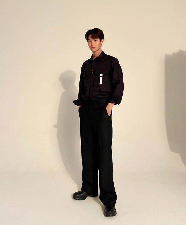 outfit cowok mamba ala Win (instagram.com/winmetawin)