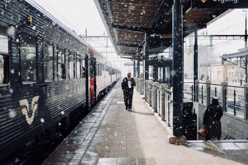 ilustrasi stasiun (pexels.com/Johann)