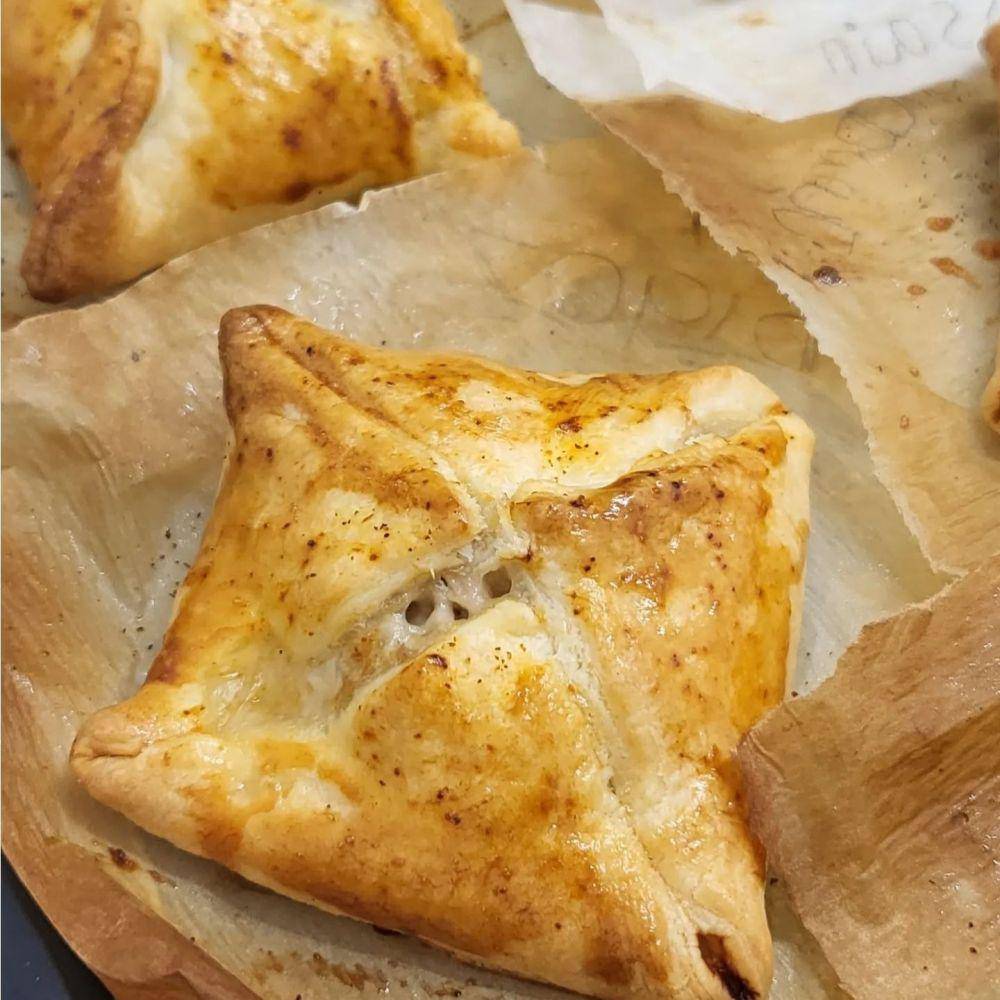 ilustrasi tuna pastry (instagram.com/thesundayfunclub)