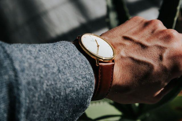 7 Model Jam Tangan Pria yang Kamu Perlu Tahu, Cek Bro!