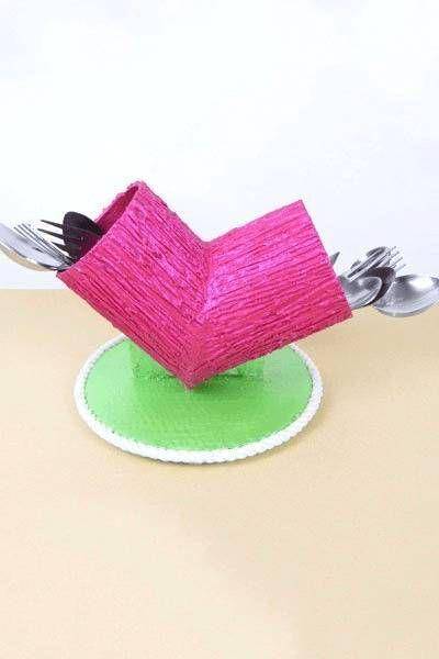 ilustrasi dekorasi dapur dan meja makan dari barang bekas (dok. Handimania)