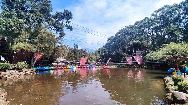 Pemandian Air Panas Ciater (google.com/maps/Herman Syah)