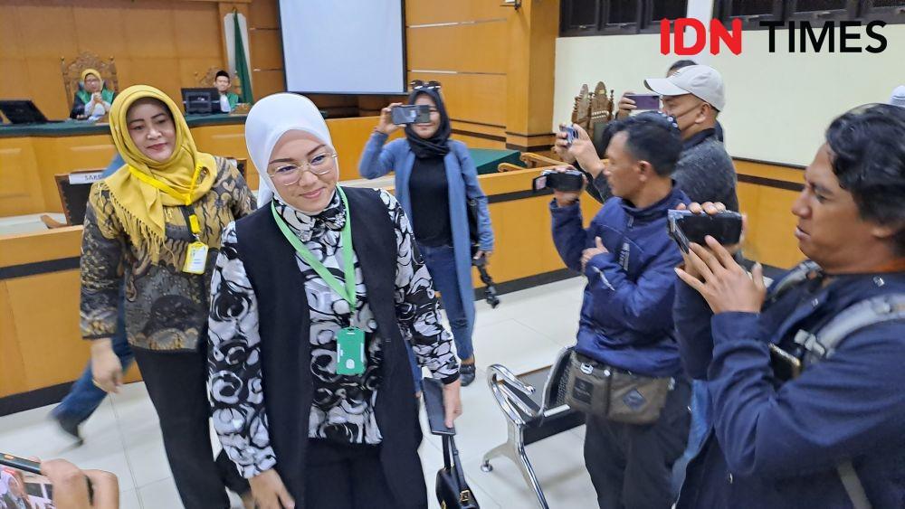 Hakim Kabulkan Gugatan Cerai Anne Ratna kepada Dedi Mulyadi