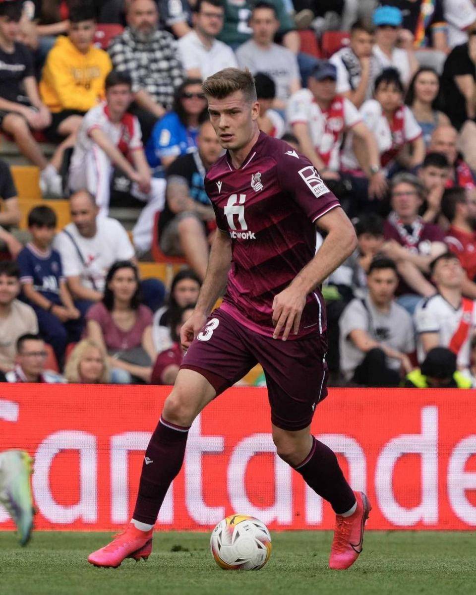 Alexander Sorloth saat berseragam Real Sociedad. (instagram.com/asorloth)