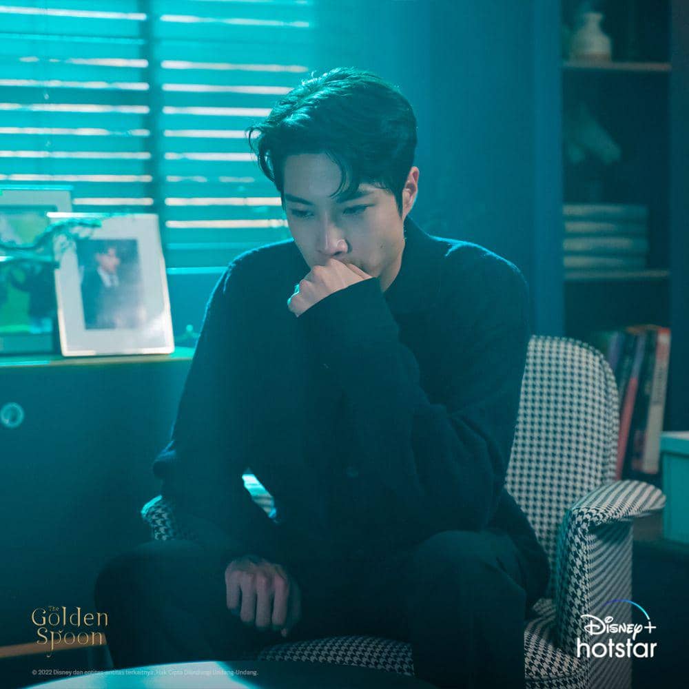 Lee Jung Won dalam The Golden Spoon (instagram.com/disneyplushhotstarid)
