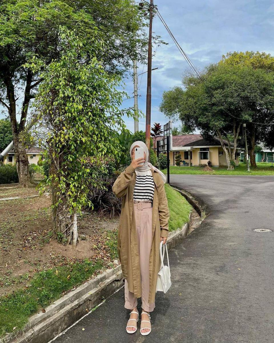 inspirasi padu padan long outer untuk hijab (ndahdwi_)