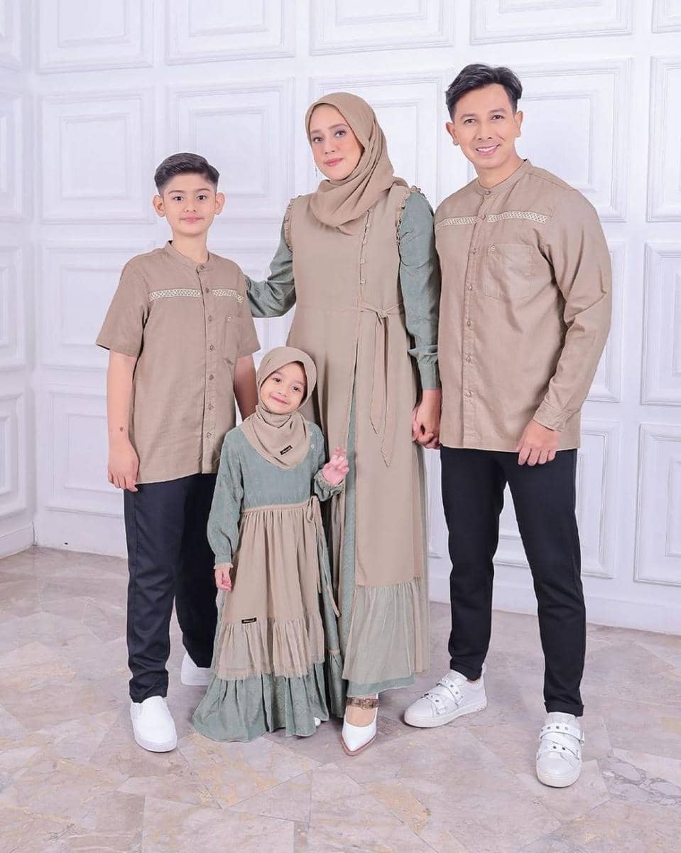 potret keluarga Fairuz Arafiq (instagram.com/fairuzarafiq)