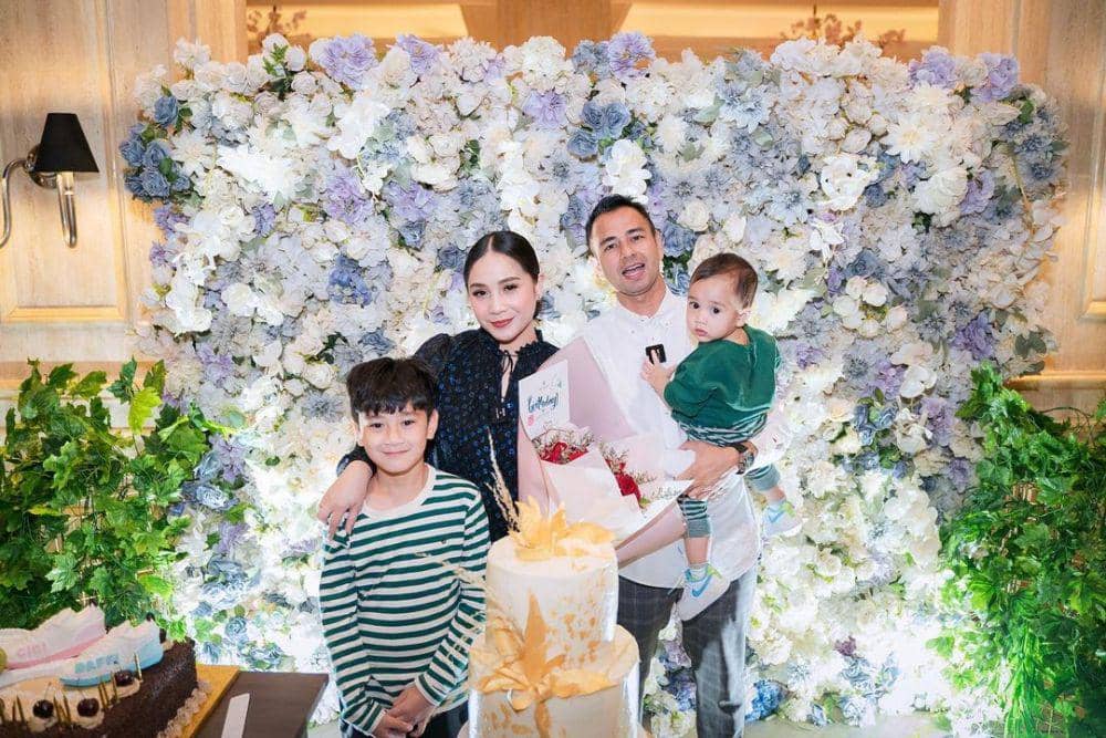 potret keluarga Raffi Ahmad dan Nagita Slavina (instagram.com/raffinagita1717)