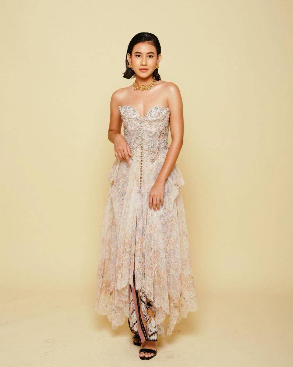 Koleksi dress unik Shenina Cinnamon (instagram.com/shenacinnamon)