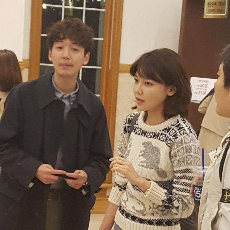 momen kencan Jung Kyung Ho dan Sooyoung SNSD (dok. Dispatch Korea)
