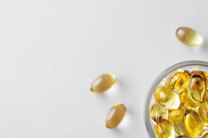 ilustrasi suplemen vitamin D (freepik.com/ededchechine)