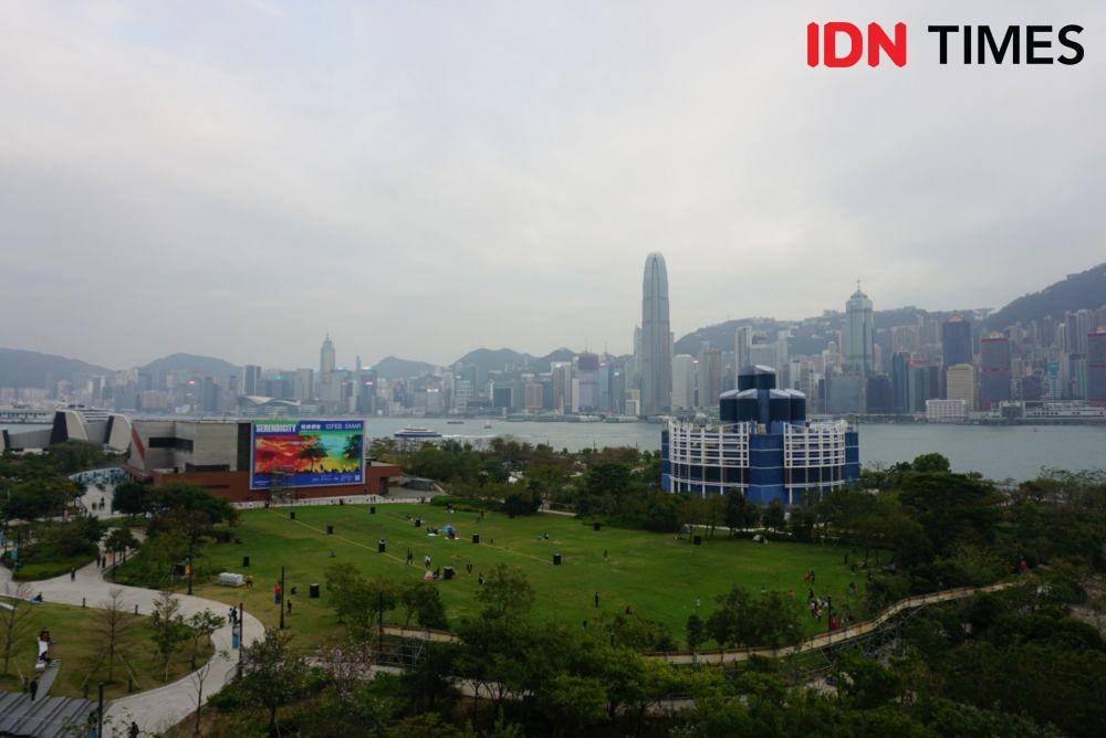 Suasana West Kowloon Cultural District, Hong Kong (IDN Times/Lia Hutasoit)
