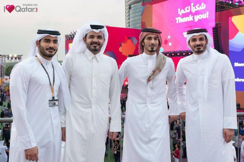 Jassim Bin Hamad Al Thani (kedua dari kanan) (Twitter.com/ILQLive)