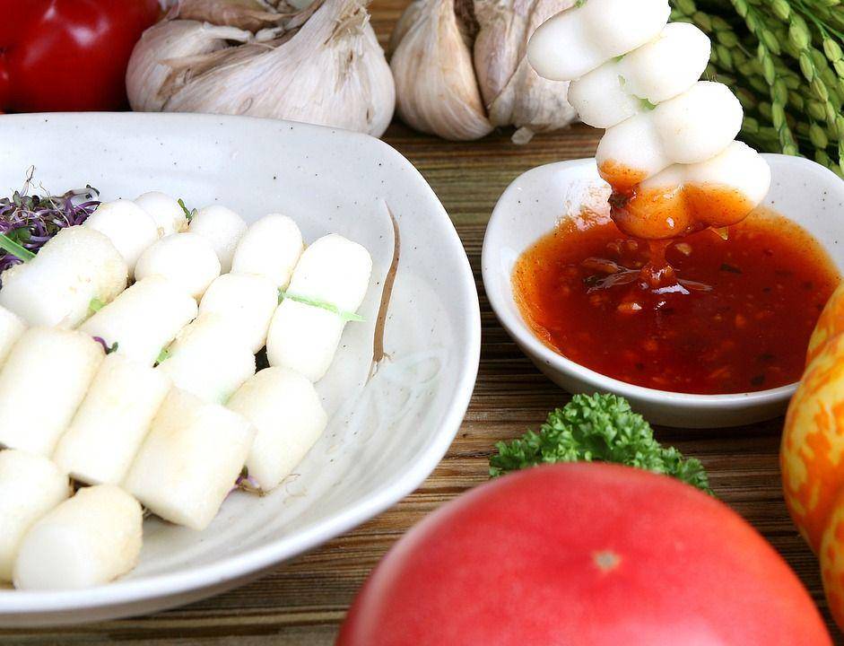 Ilustrasi bahan membuat tteokbokki (Pixabay.com/makroad1230_