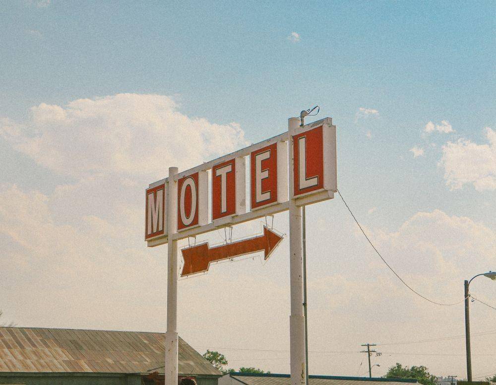 Ilustrasi motel (unsplash.com/@whale)