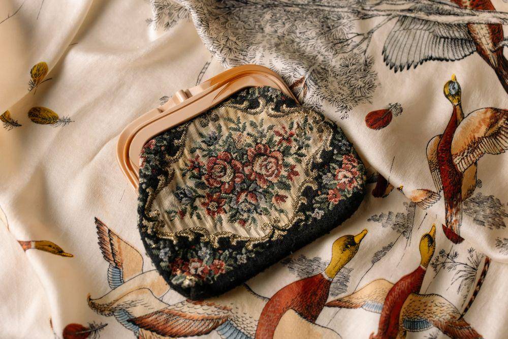 ilustrasi dompet (pexels.com/cottonbro)