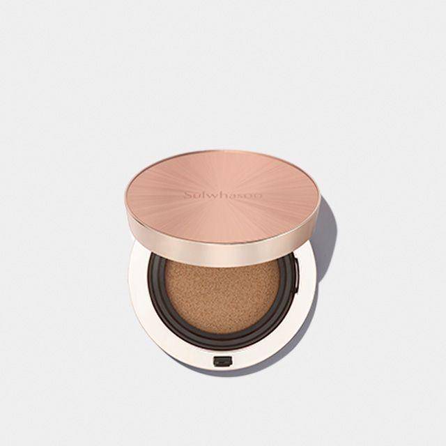 Sulwhasoo Timetreasure Radiance Serum Cushion (dok. Sulwhasoo)