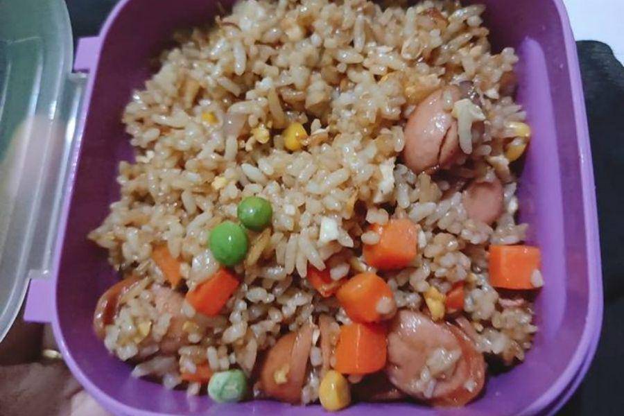 nasi goreng kondangan (instagram.com/sobatjajanenak)